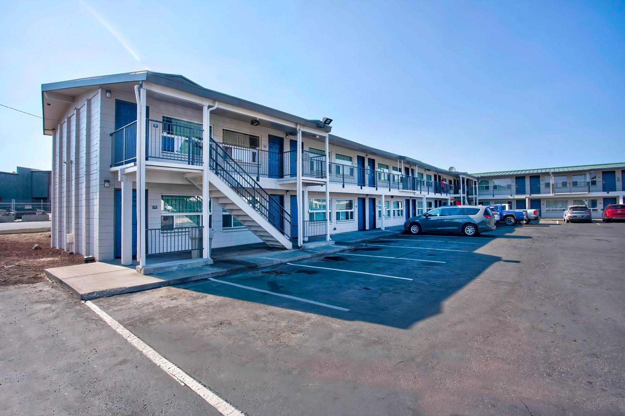 Motel 6-Bend, Or Exterior foto