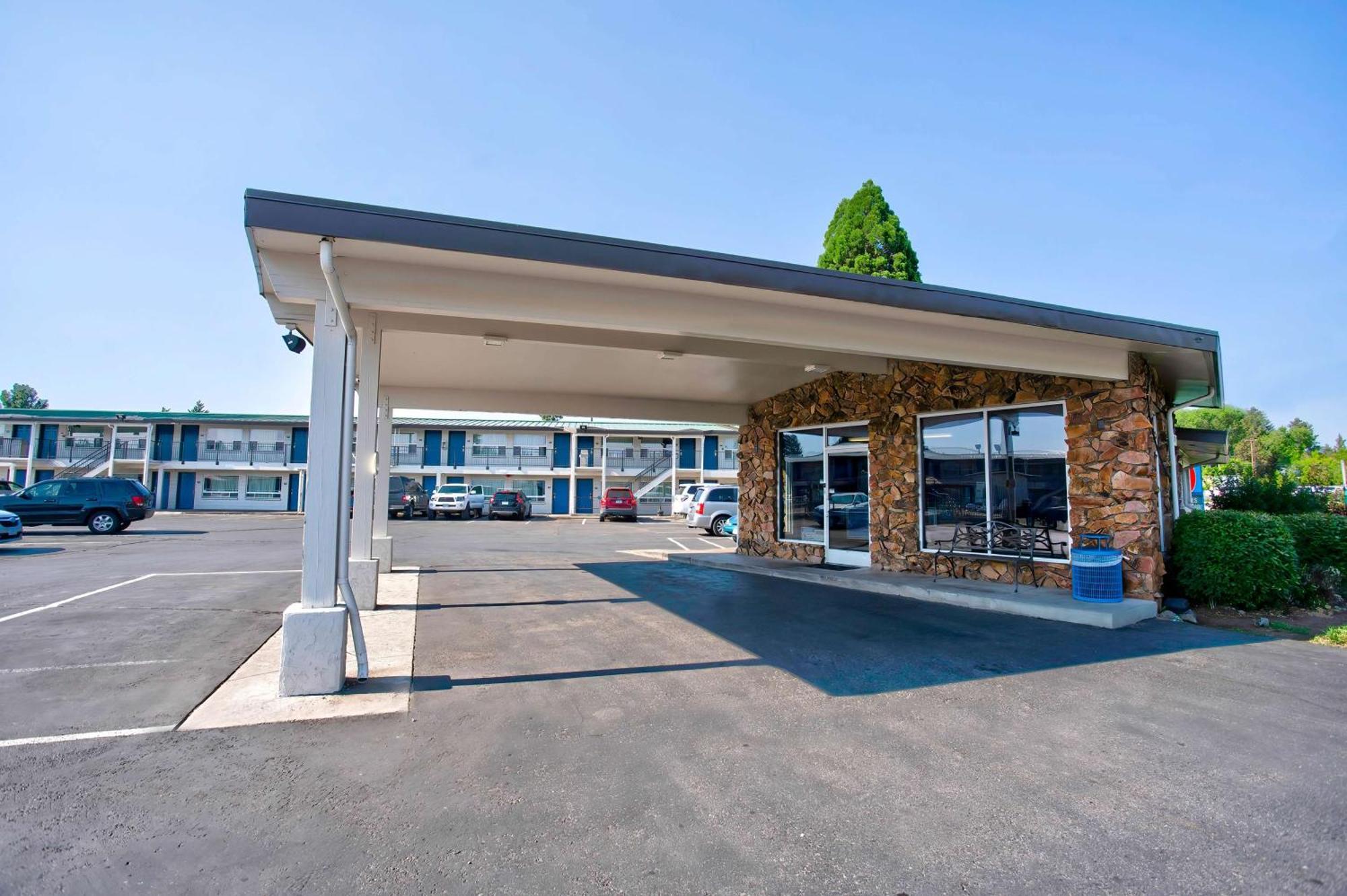 Motel 6-Bend, Or Exterior foto