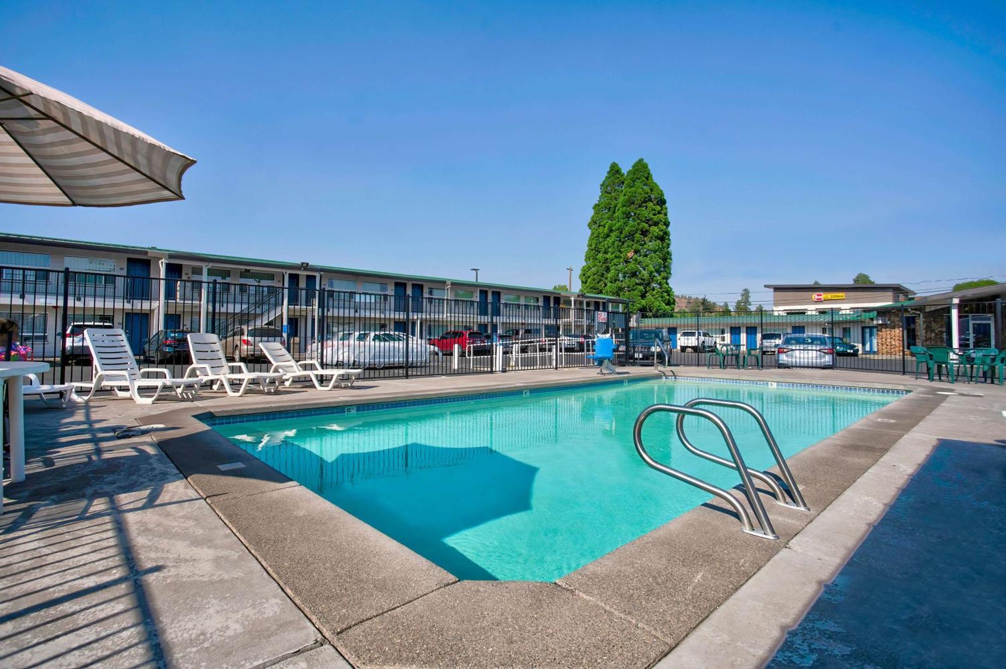 Motel 6-Bend, Or Exterior foto